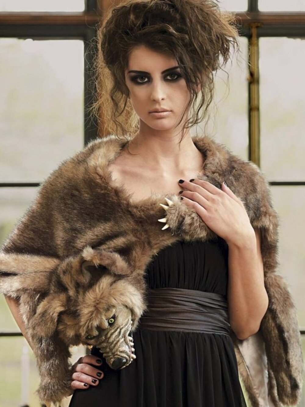 Grandin Road Werewolf Wrap Faux Fur Wolf Shawl Cape Halloween Costume
